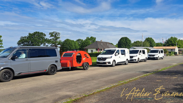 Organisation d’un week-end surprise en vans aménagés pour 11 personnes